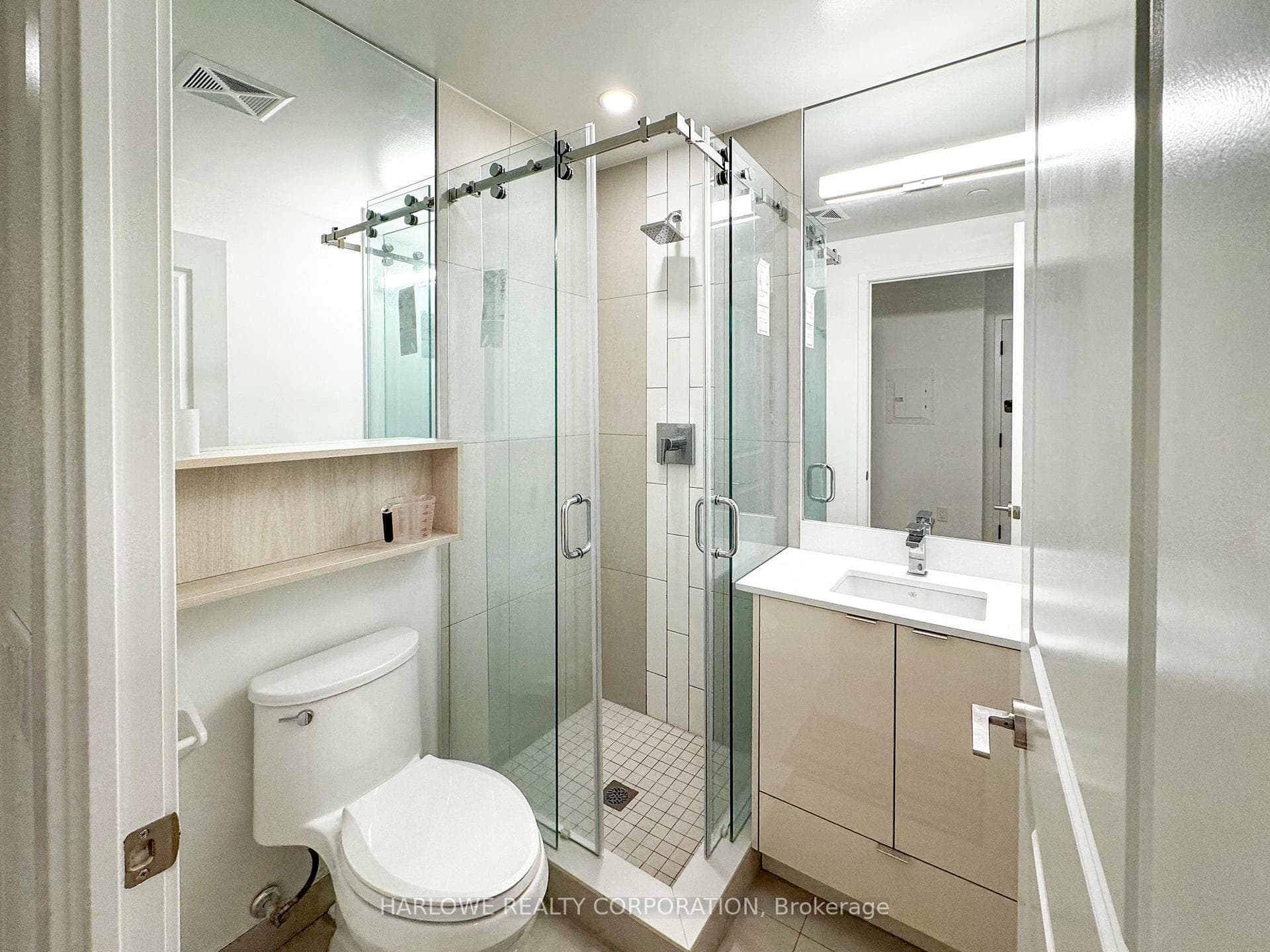 100 Dalhousie Street Unit 210 photo 4