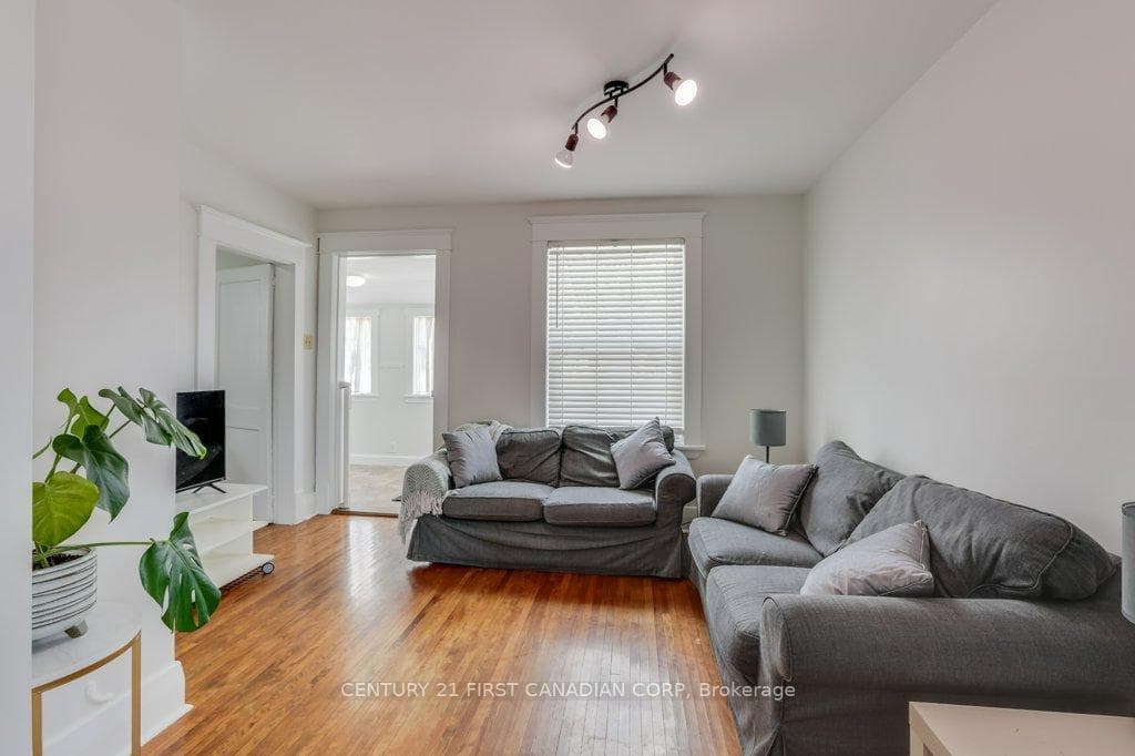 265 Highbury Avenue photo 8