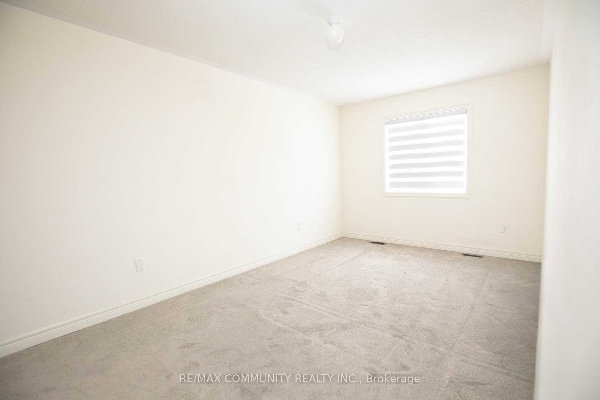 1197 Kettering Drive photo 7