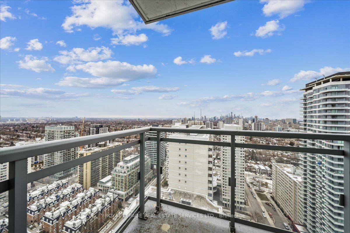 89 Dunfield Avenue Unit 2807 photo 27