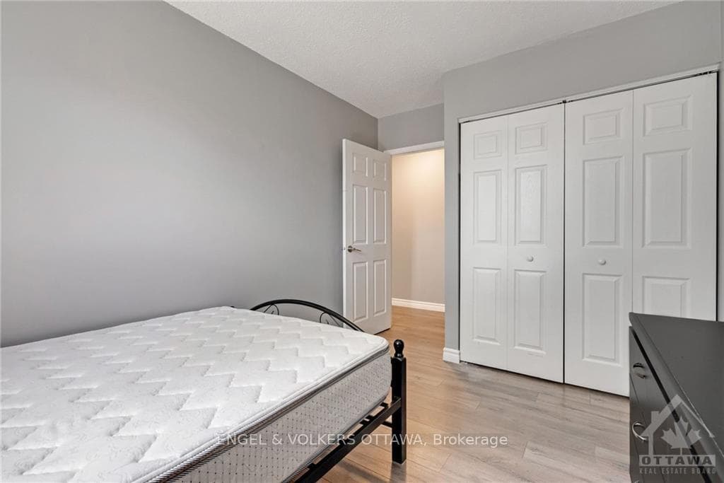 472 RIDEAU Street Unit A photo 7