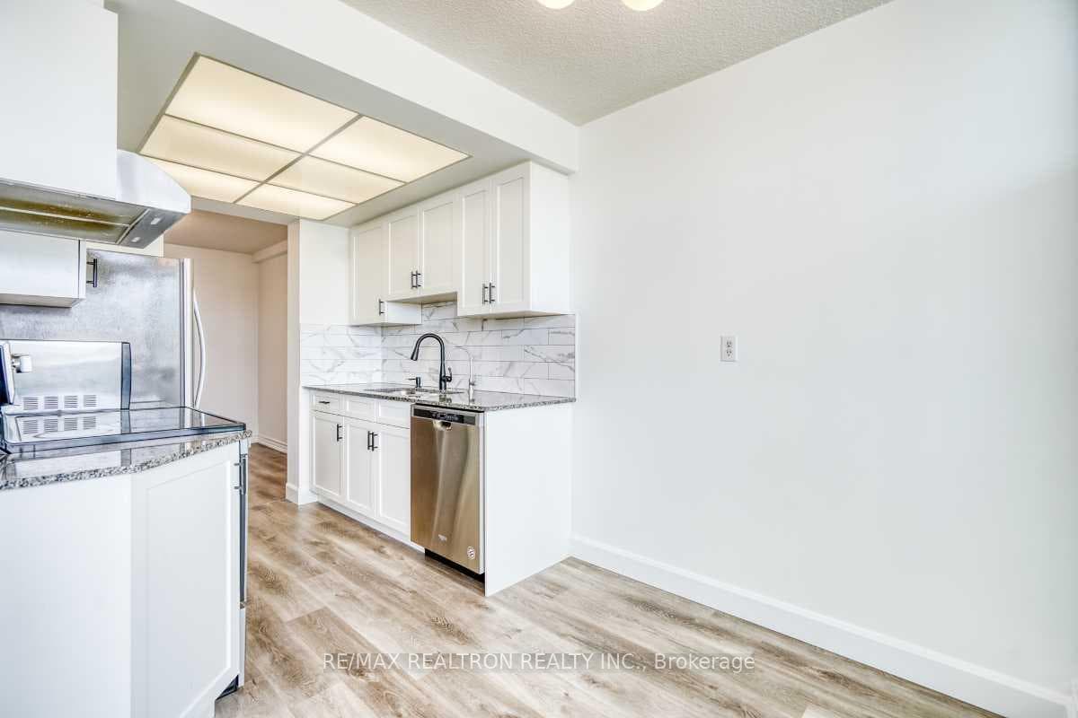 100 Antibes Drive Unit 504 photo 19