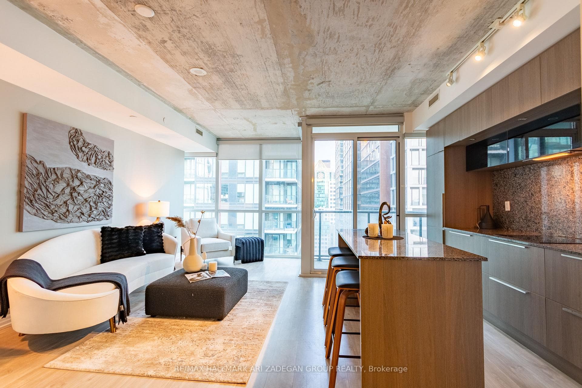 88 Blue Jays Way Unit 2503 photo 22