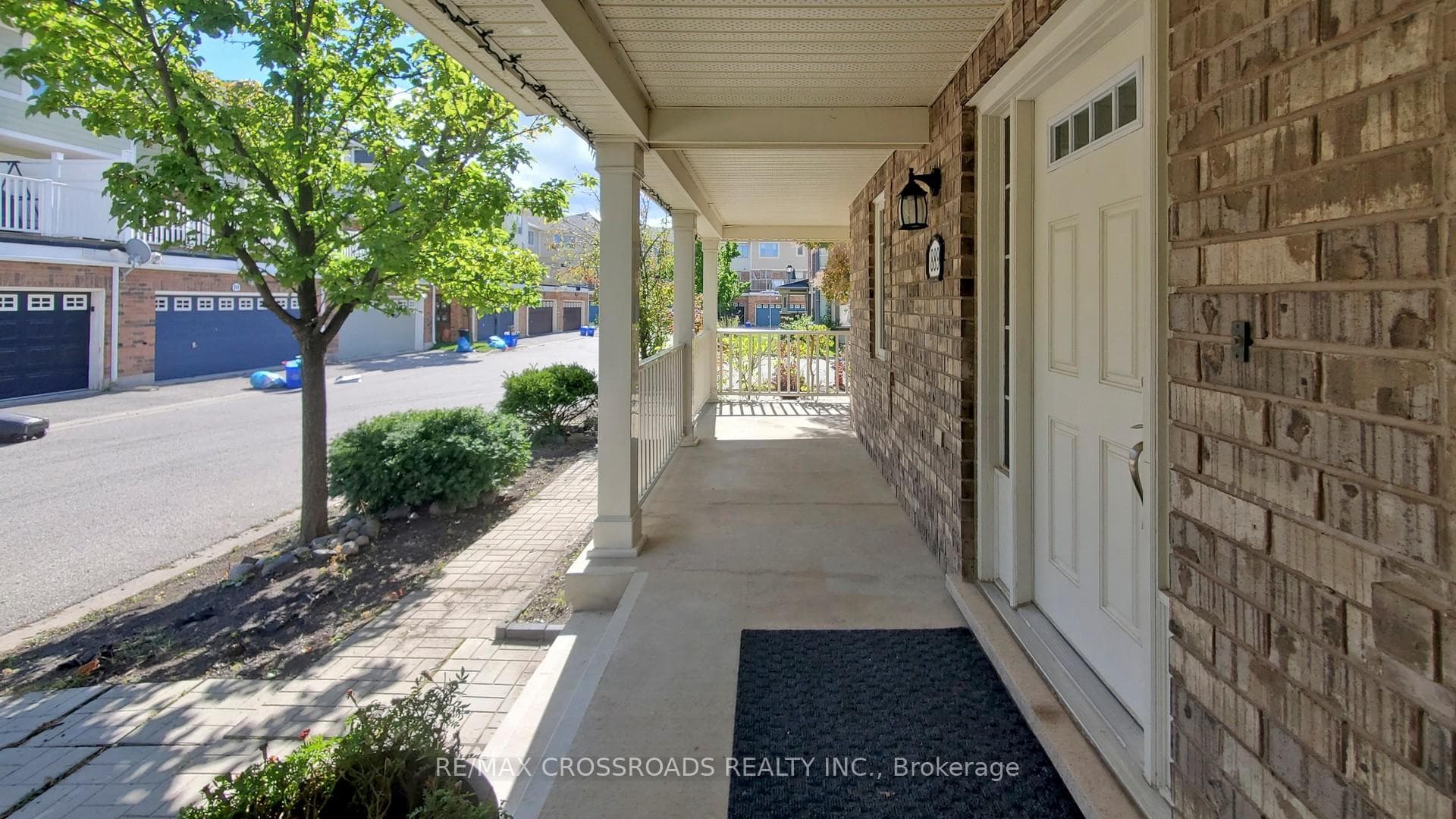 889 Jempson Path photo 7