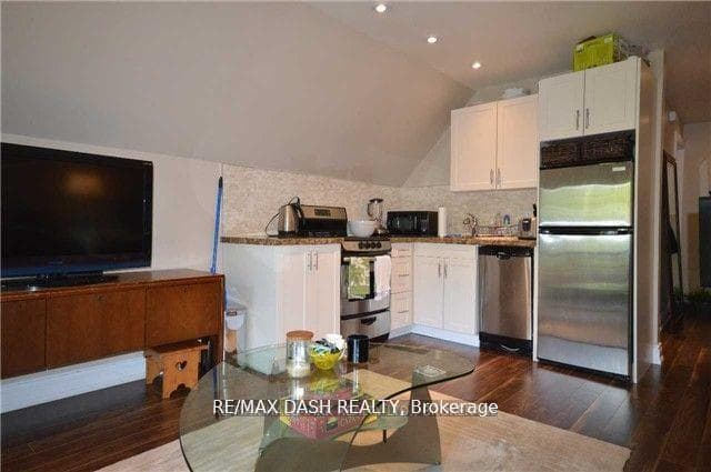 141 Admiral Road Unit 301 photo 7