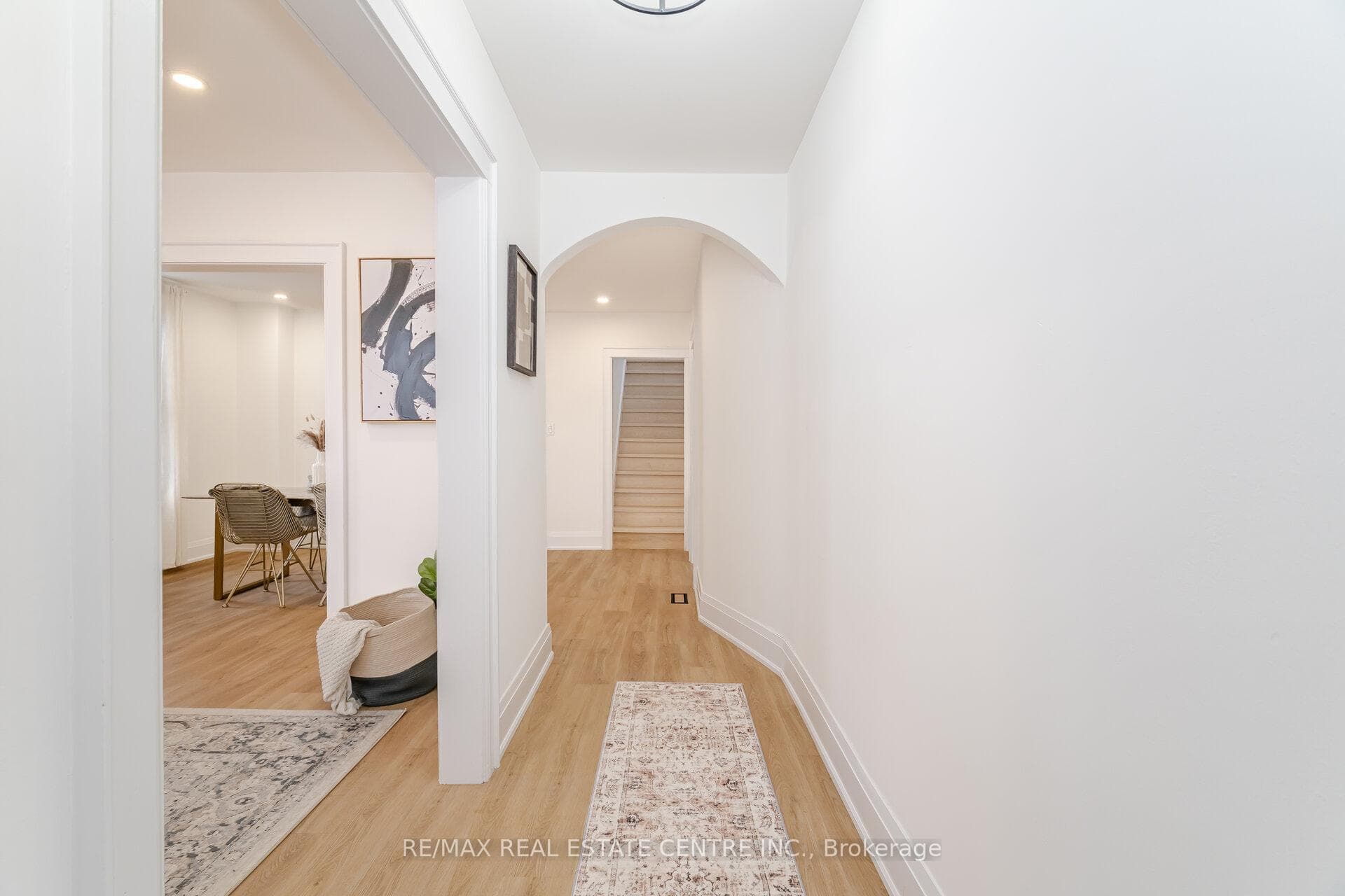 21 Crombie Street photo 9