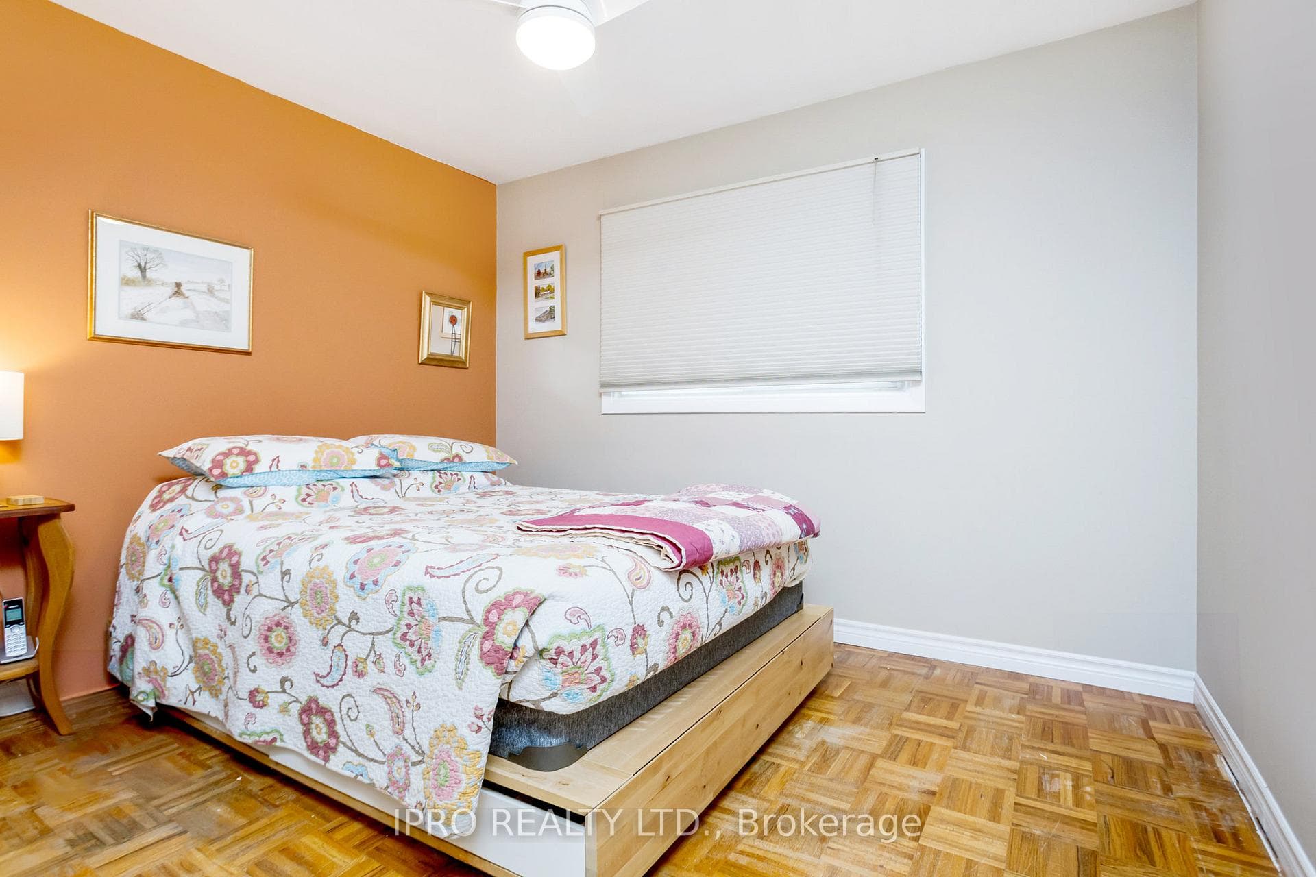 376 Guelph Street photo 20