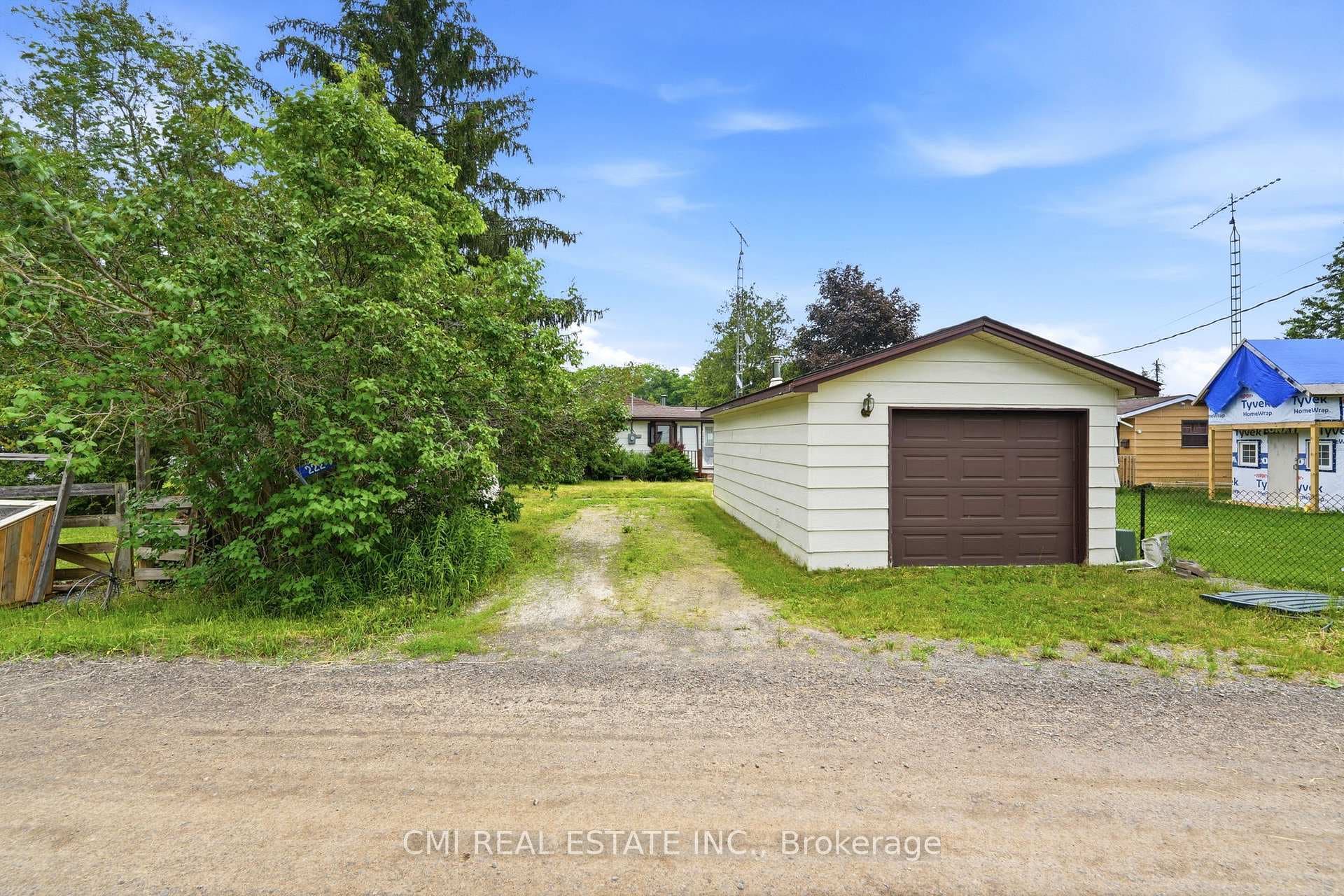 222 Centennial Lane photo 3