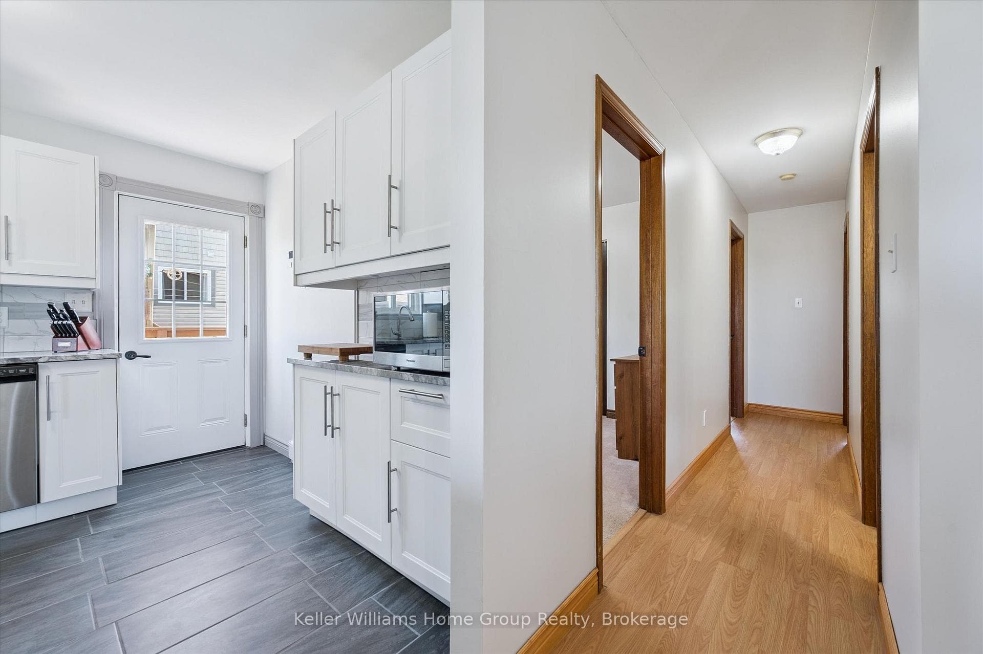 230 Gordon Street photo 20