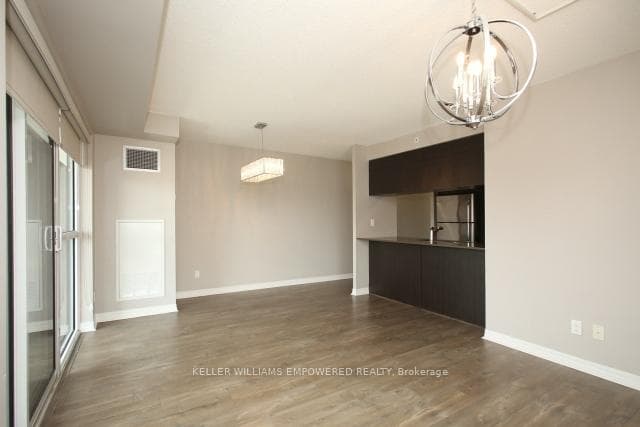 Largest Floor Plan in Building-876 Sqft