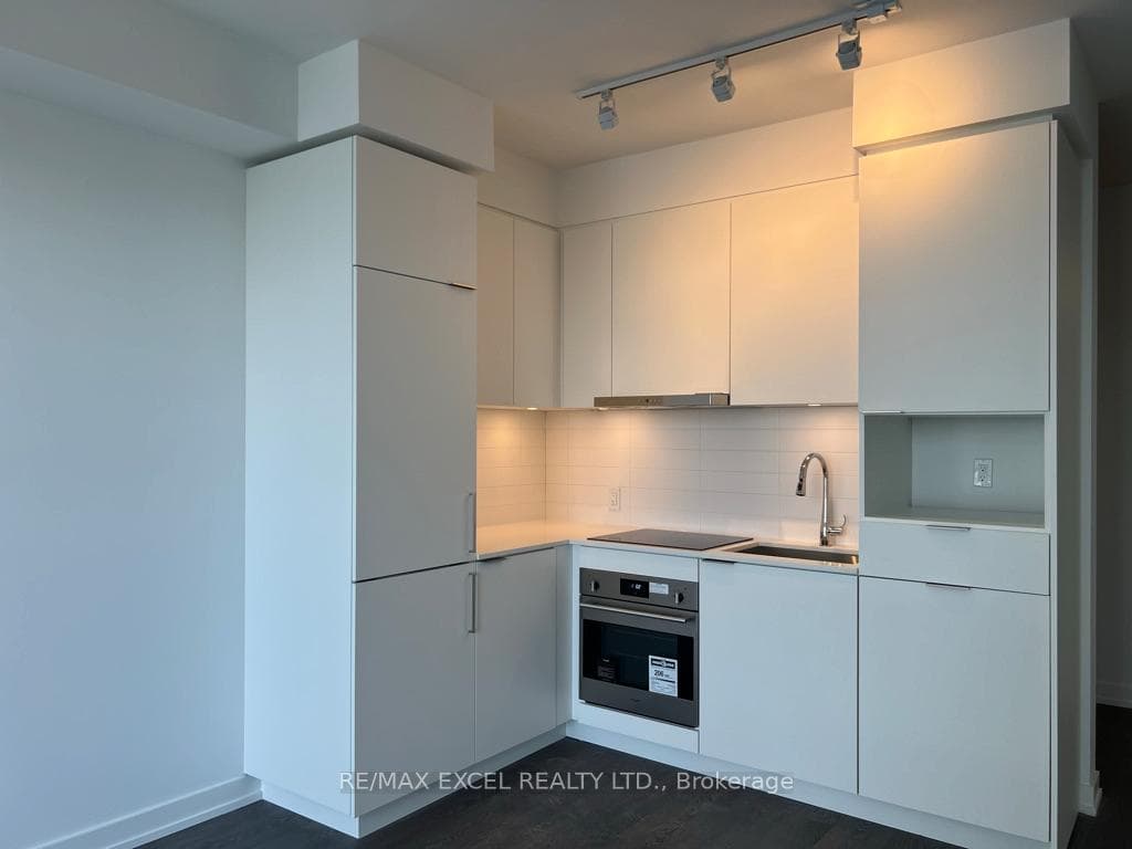 High End B/I Appliances