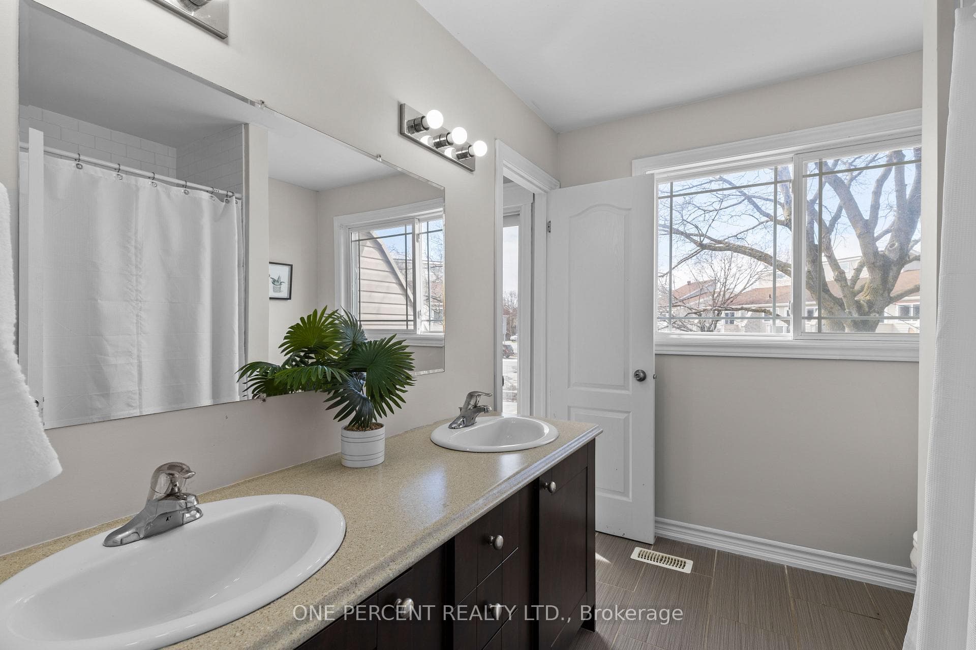 spacious full bathroom
