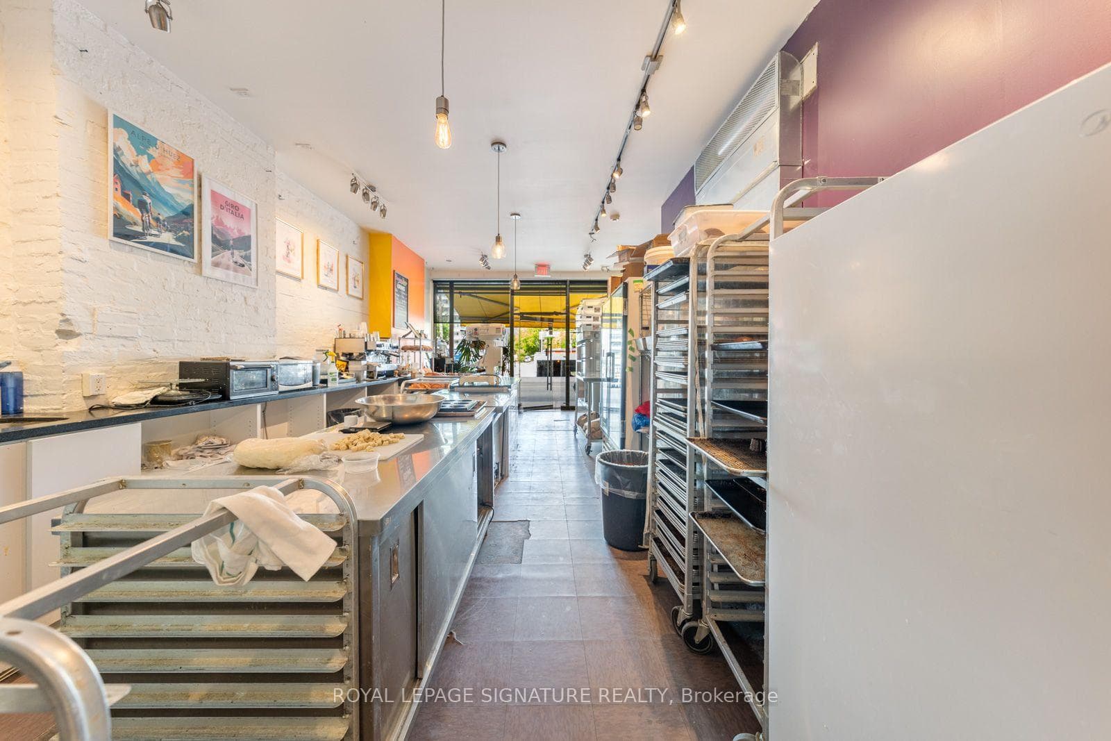 725 Dovercourt Road photo 16