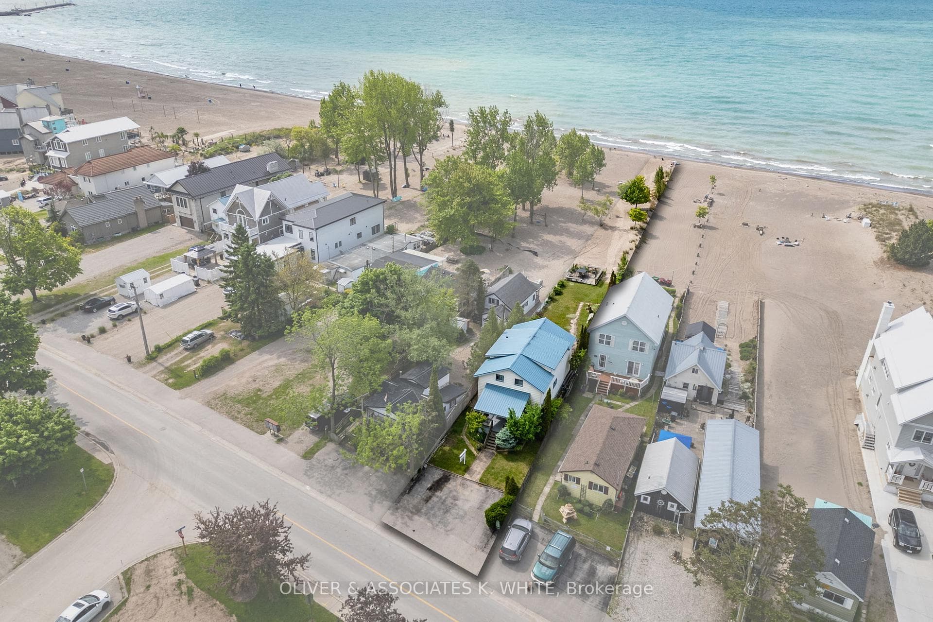402 Edith Cavell Boulevard photo 1