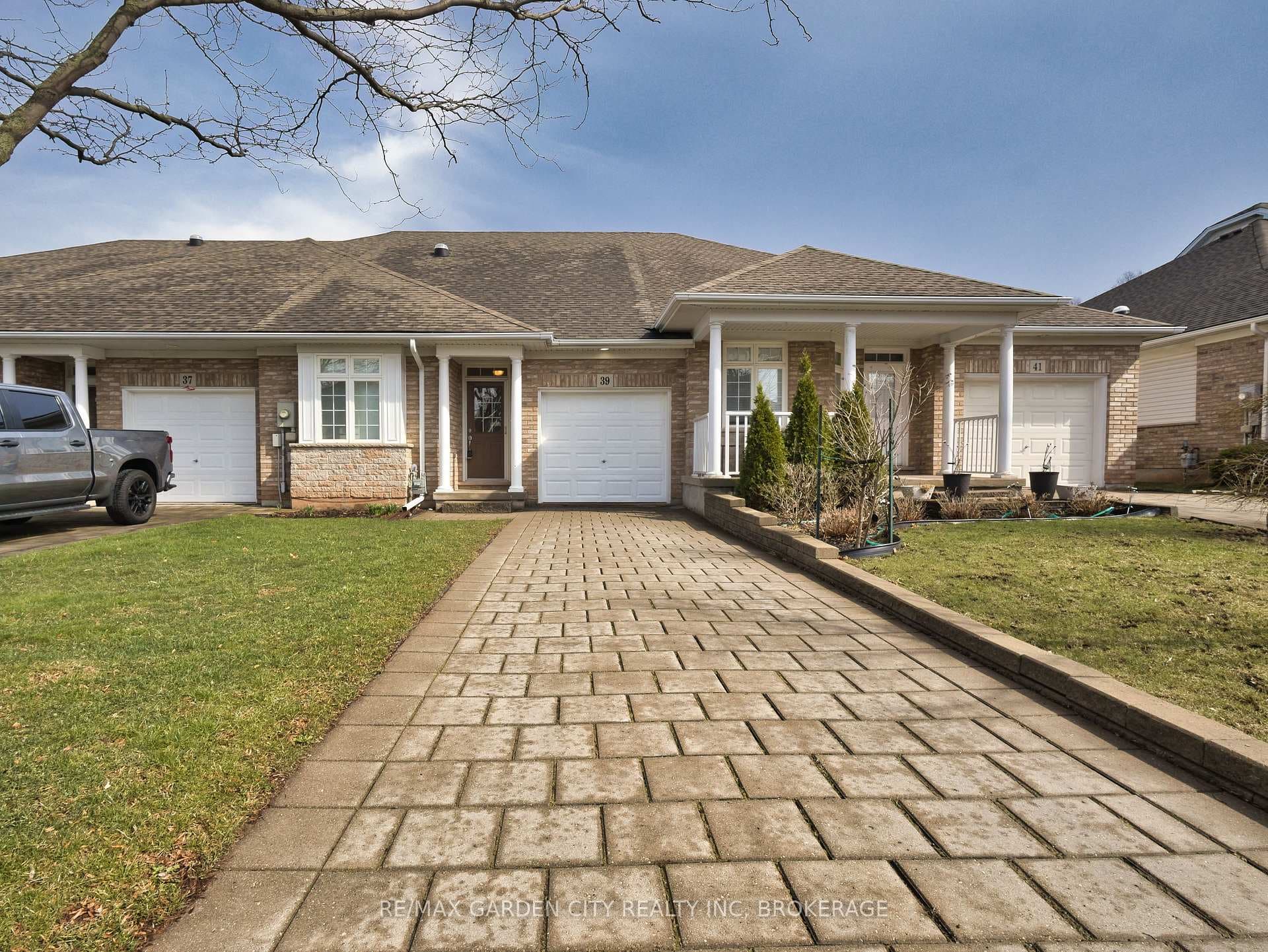 Interlock brick 2 car long driveway