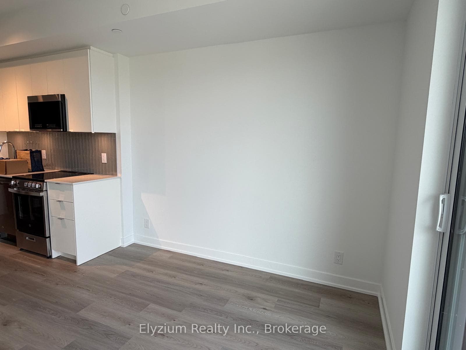 1660 Bloor Street Unit 715 photo 7