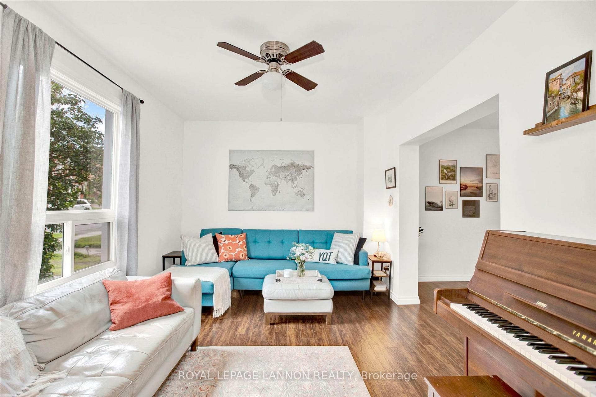 105 Peter Street photo 4