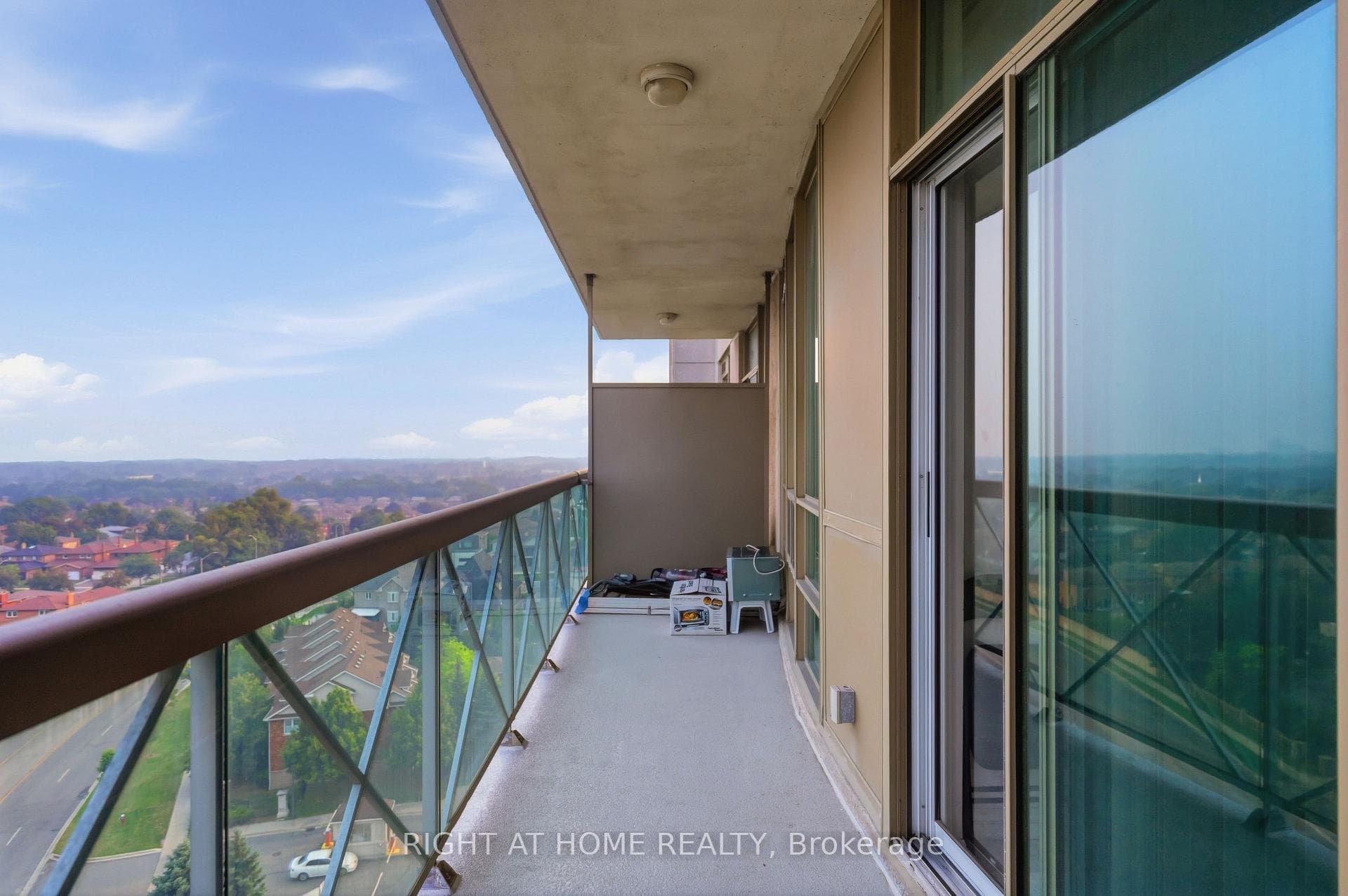 1359 Rathburn Road Unit 1007 photo 29