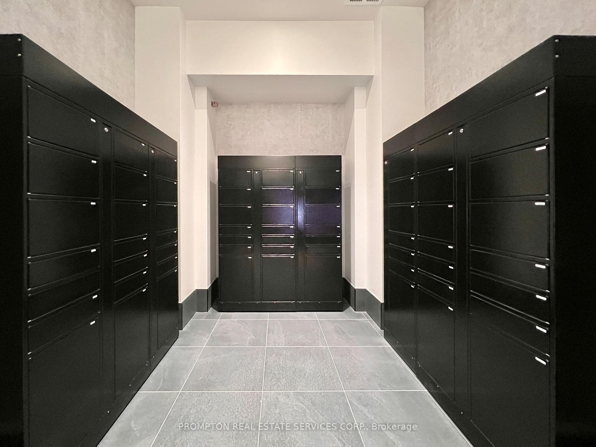 270 Dufferin Street Unit 617 photo 39