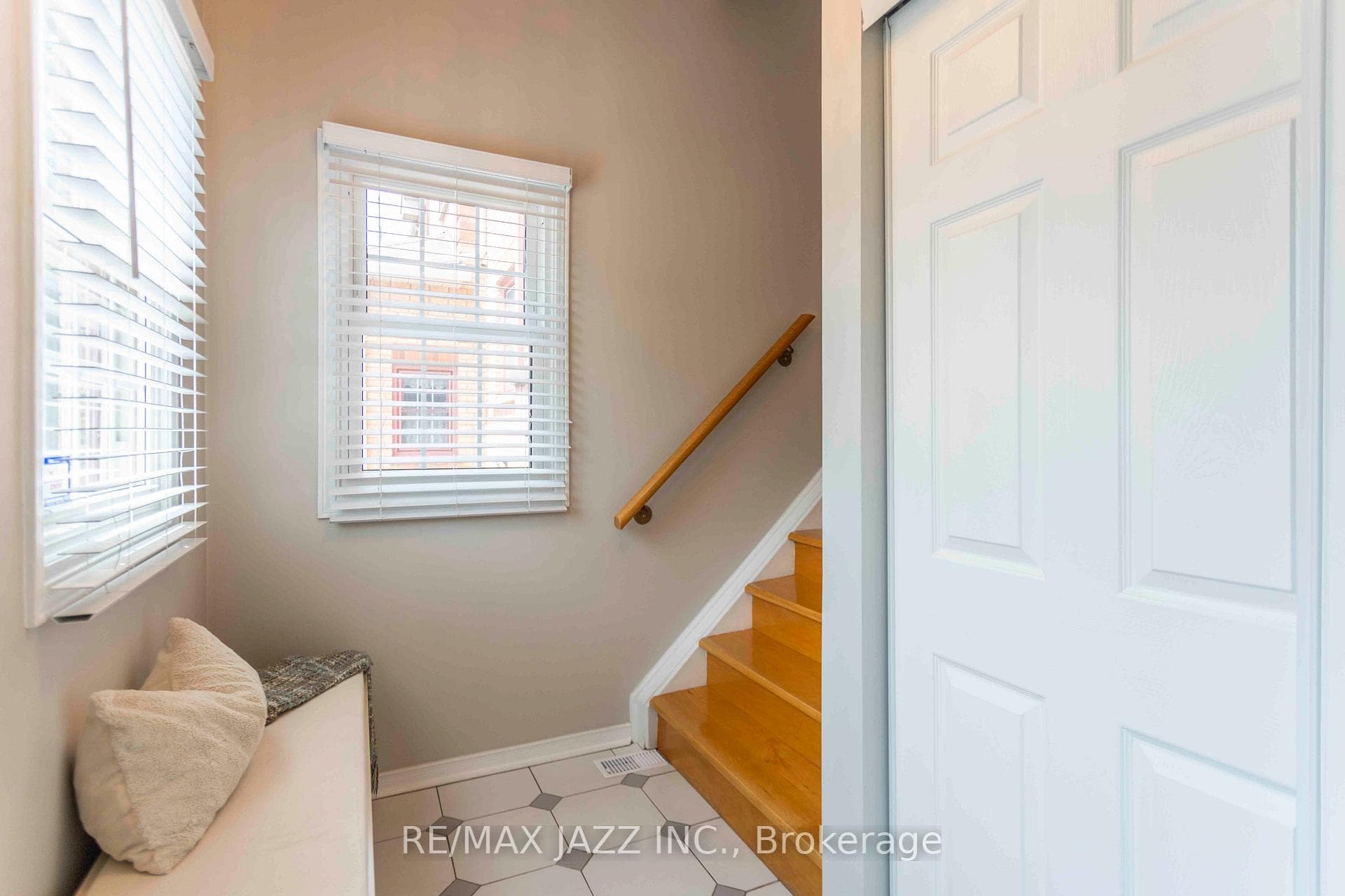 1610 Crawforth Street Unit 36 photo 32