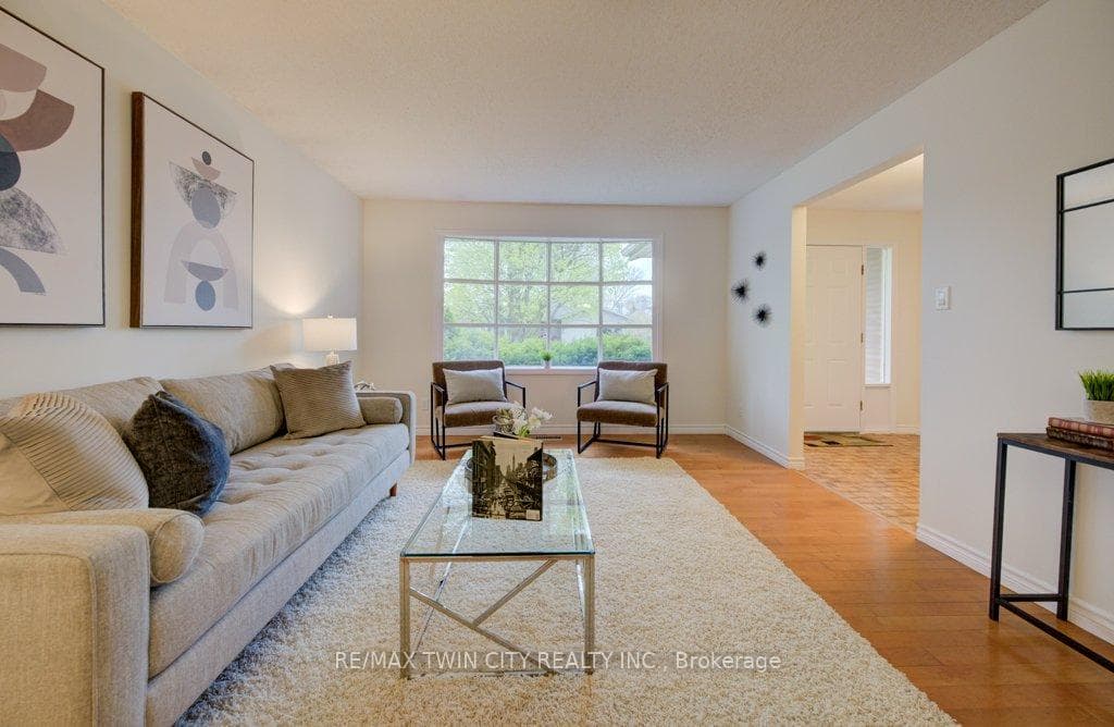 467 Redfox Road photo 9