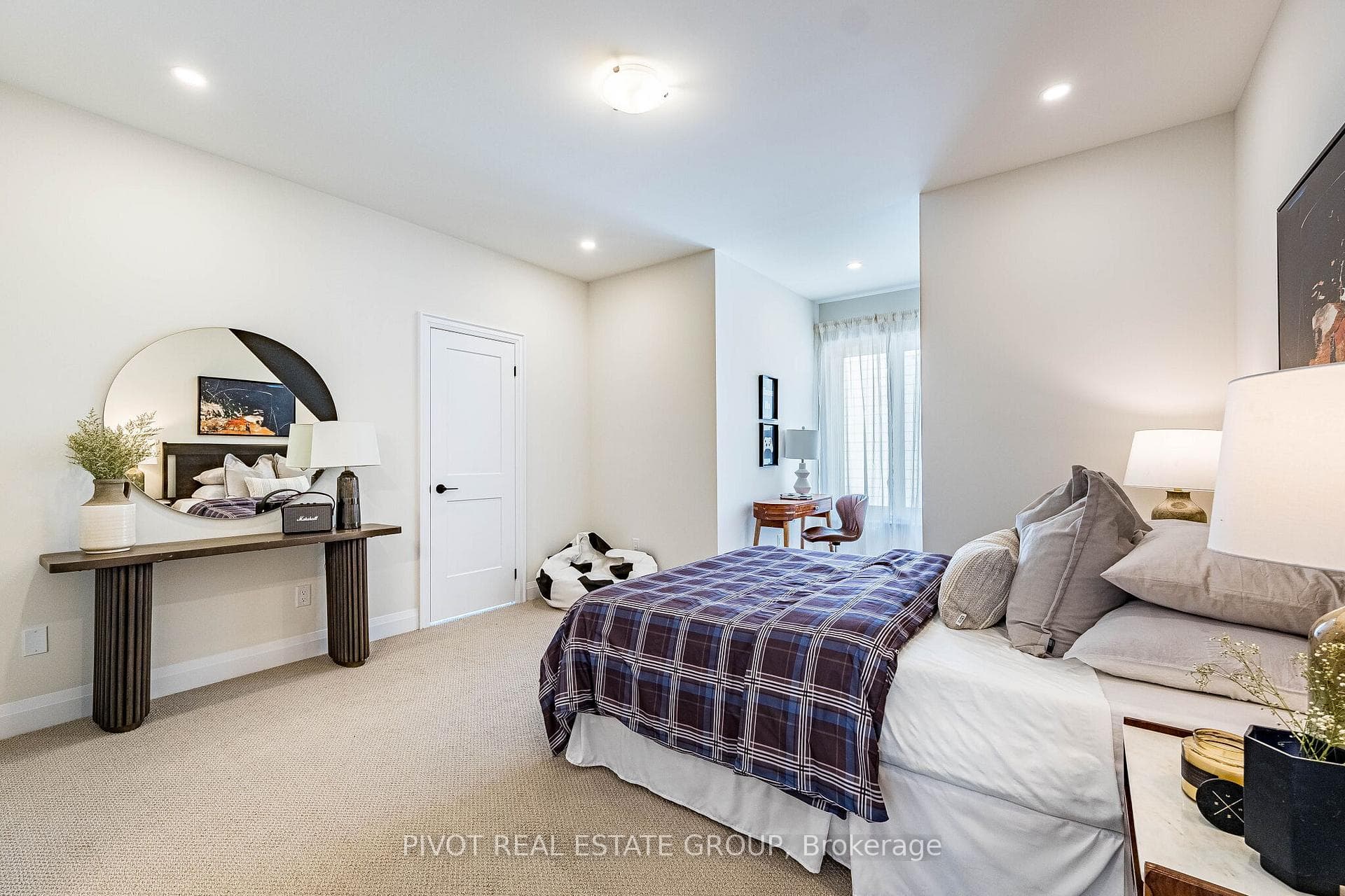 7 Herbert Avenue photo 19
