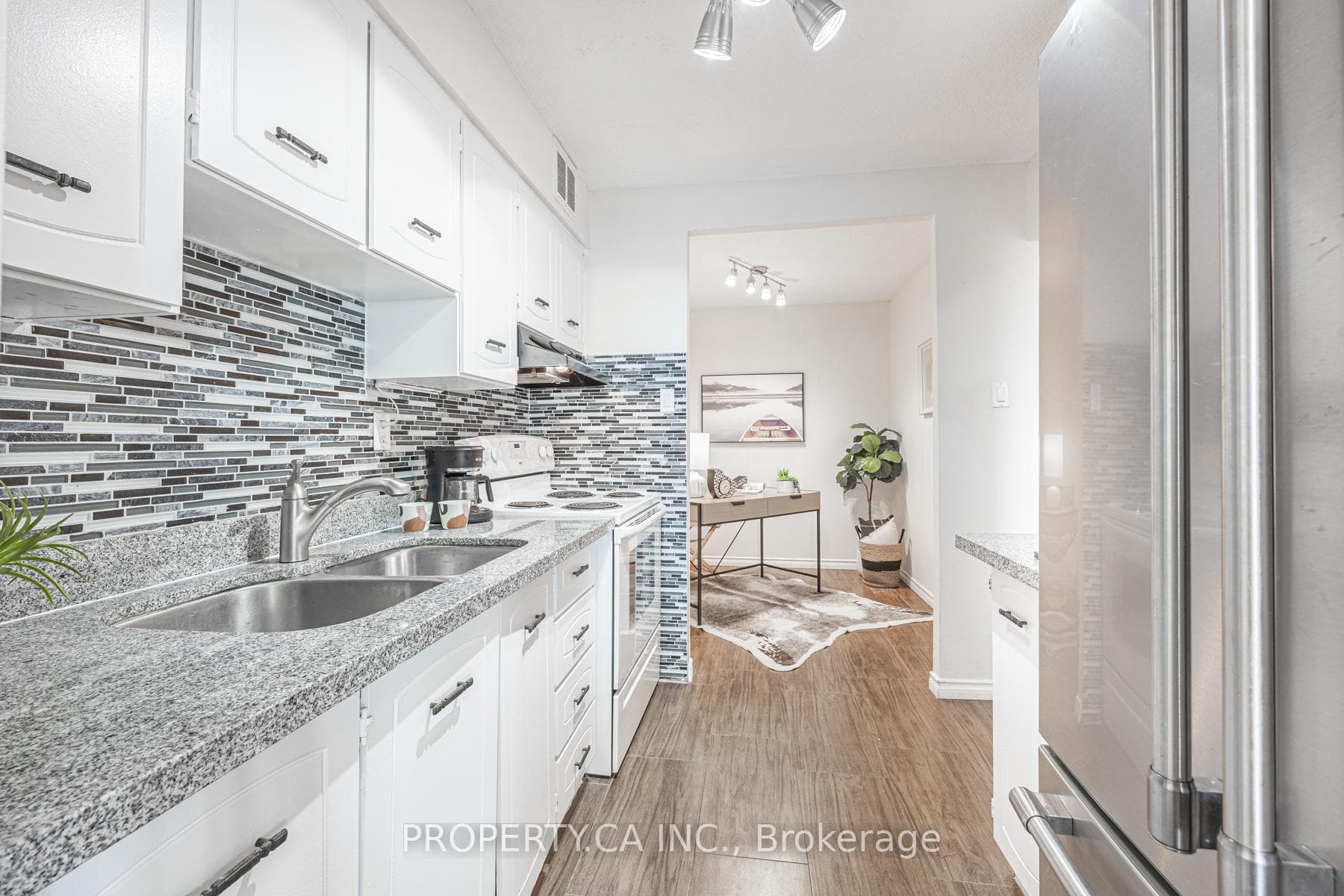 45 Sunrise Avenue Unit PH06 photo 7