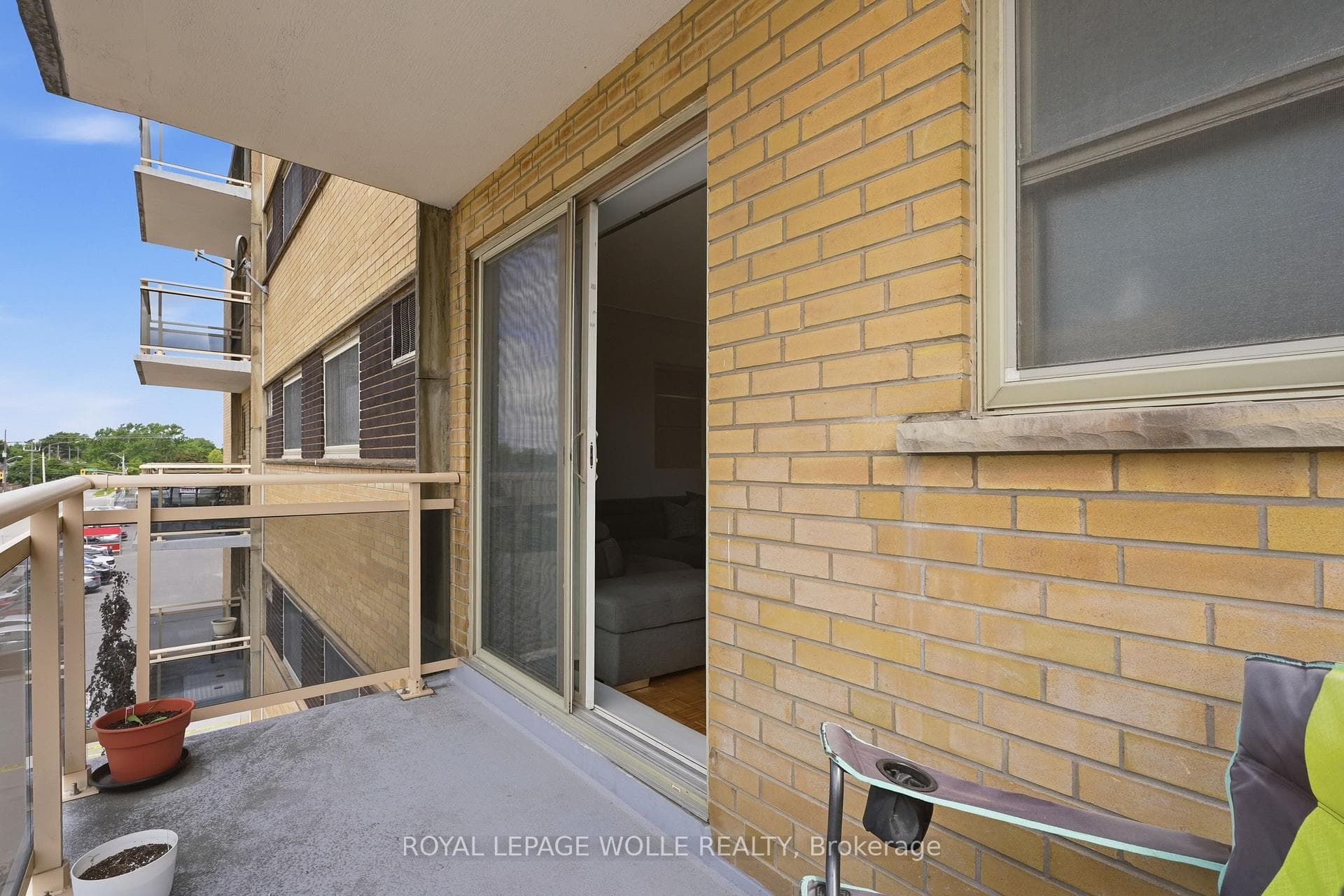 87 St George Street Unit 403 photo 17