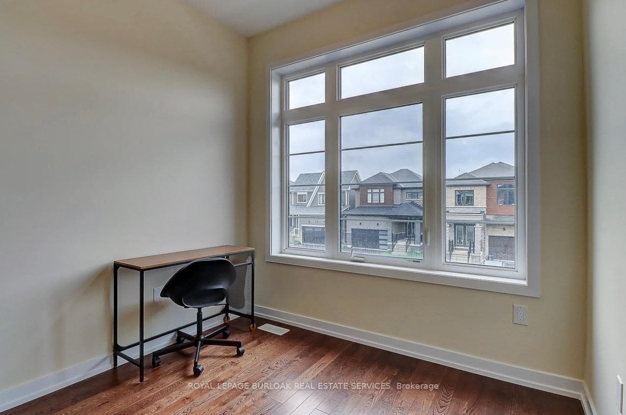 14 Ellis Avenue photo 36