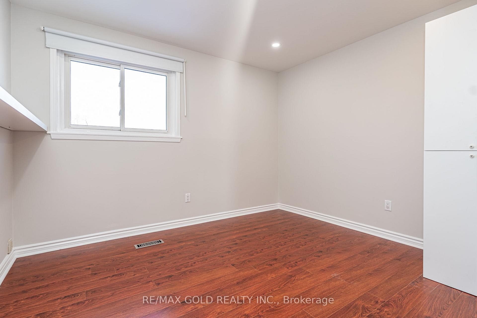 9 Dalton Place photo 25