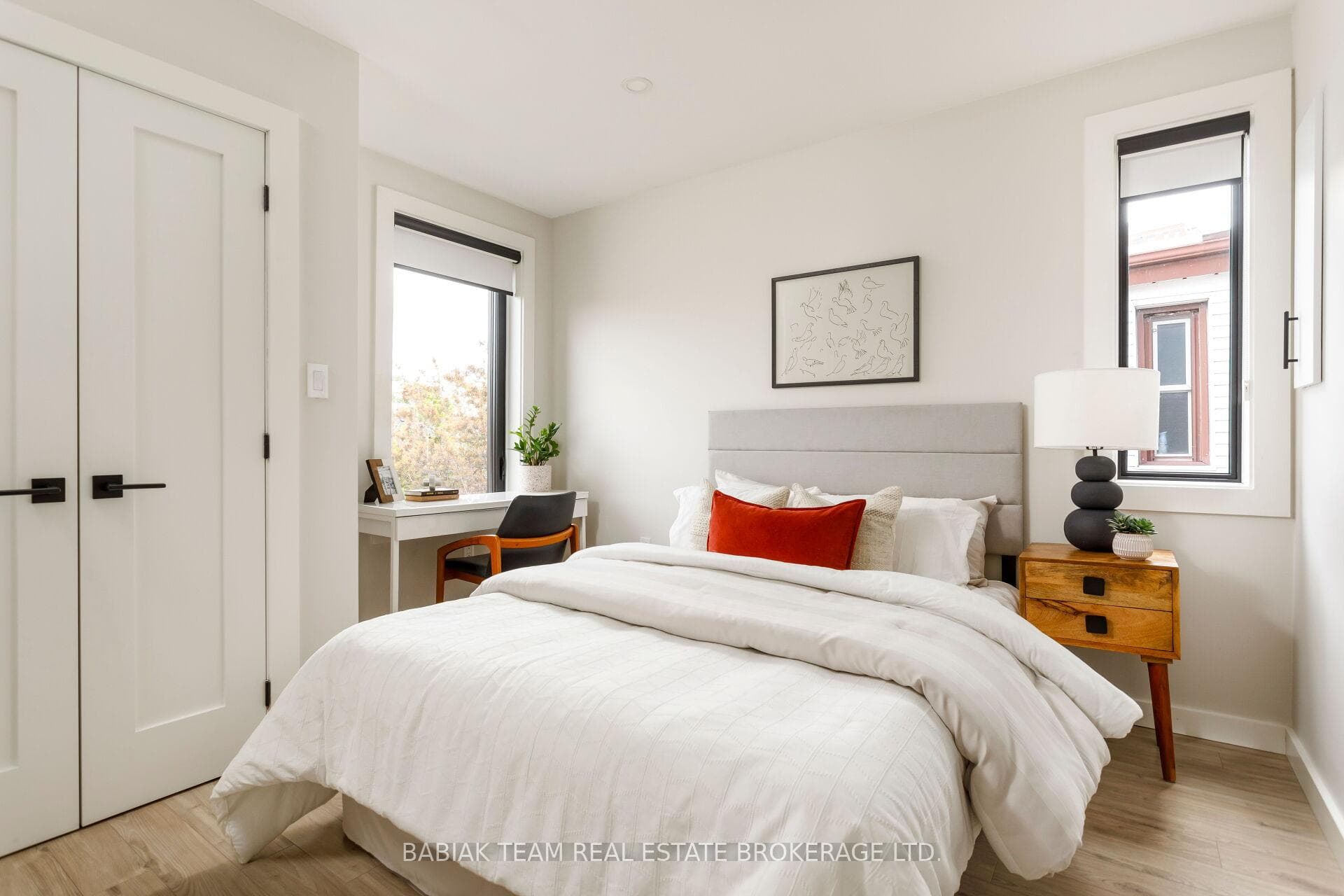 497 Keele Street photo 42