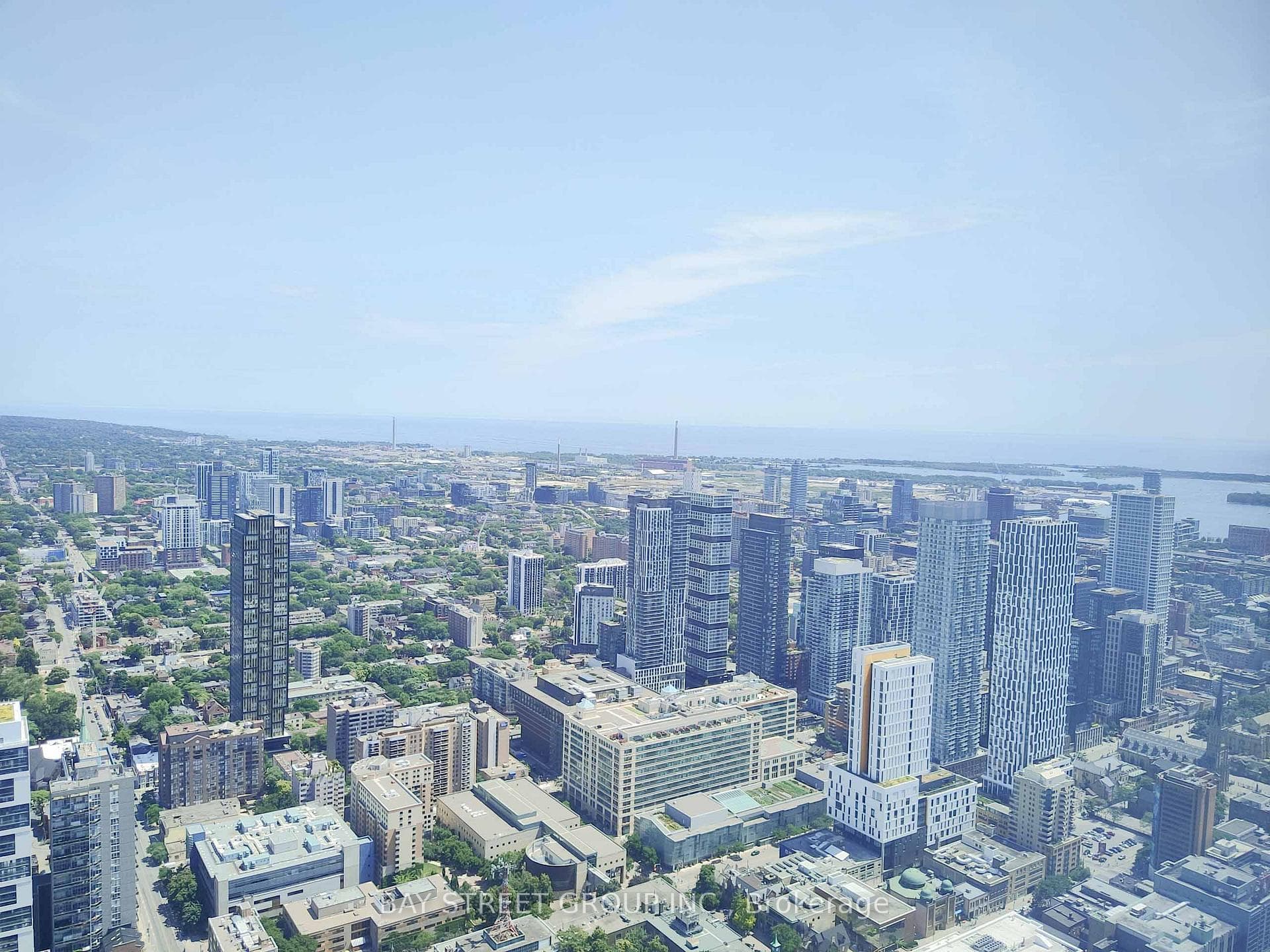 388 Yonge Street Unit 6704 photo 5