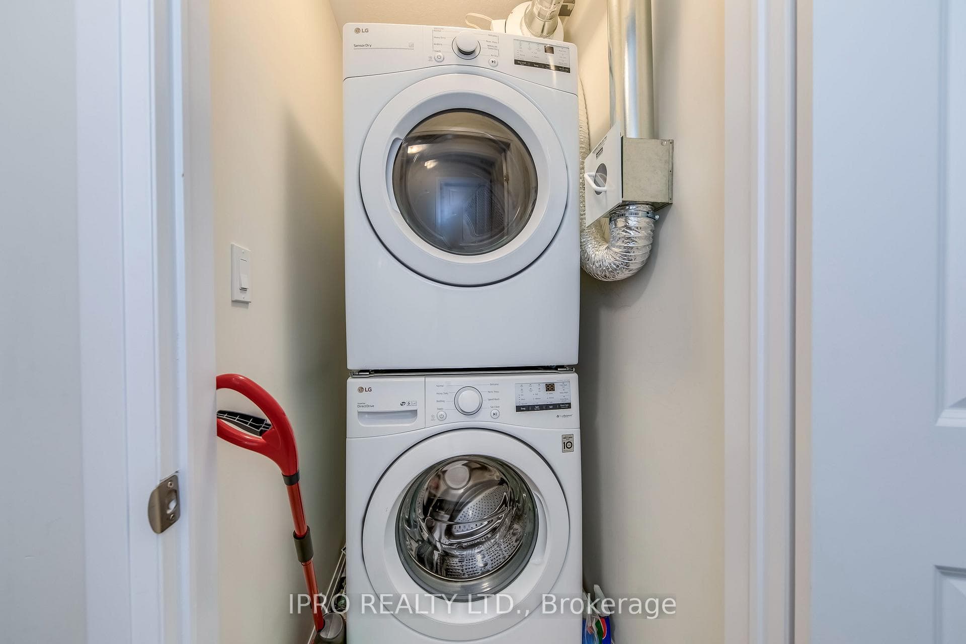 98 Progress Crescent Unit 111 photo 19