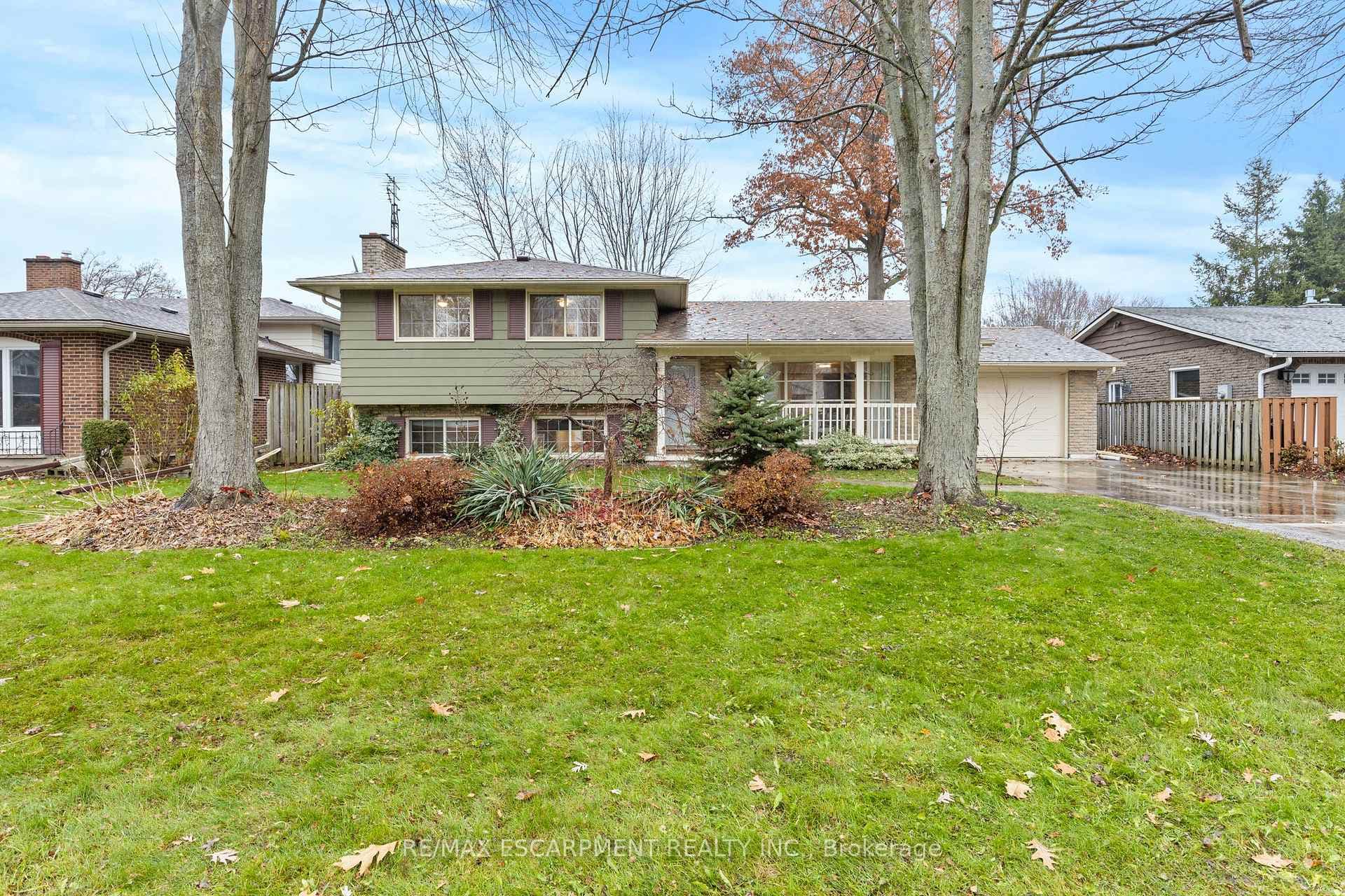 137 Brookfield Boulevard photo 4