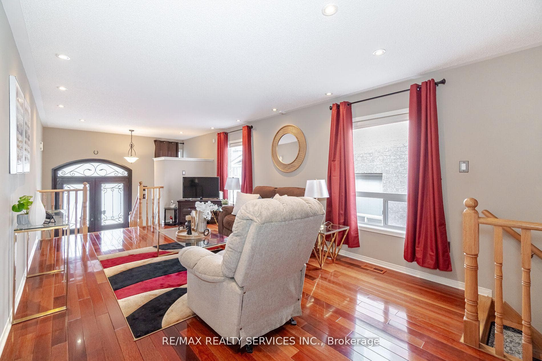7 Amboise Crescent photo 5