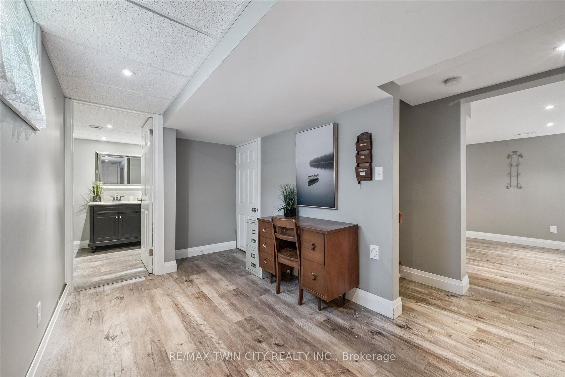 885 Winston Boulevard photo 31