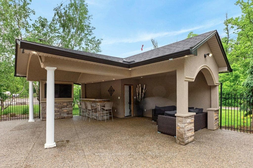 478 Glancaster Road photo 26