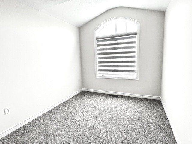 78 Ferragine Crescent photo 15