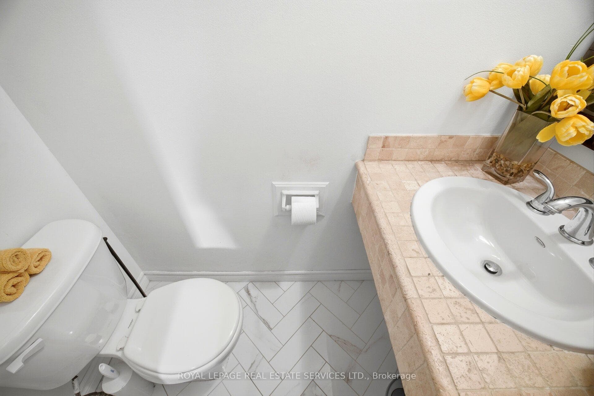 649 Francis Road Unit 3 photo 16