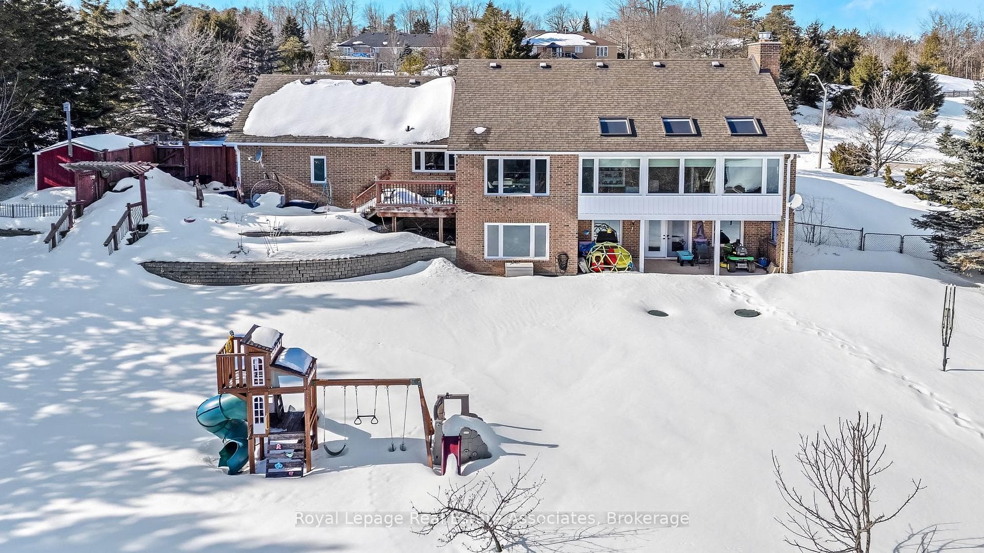 10 Kildare Drive photo 4