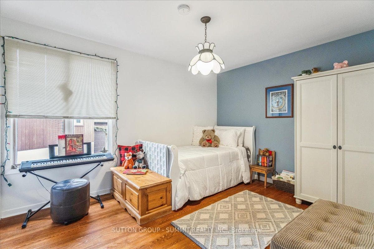 756 King Road photo 11
