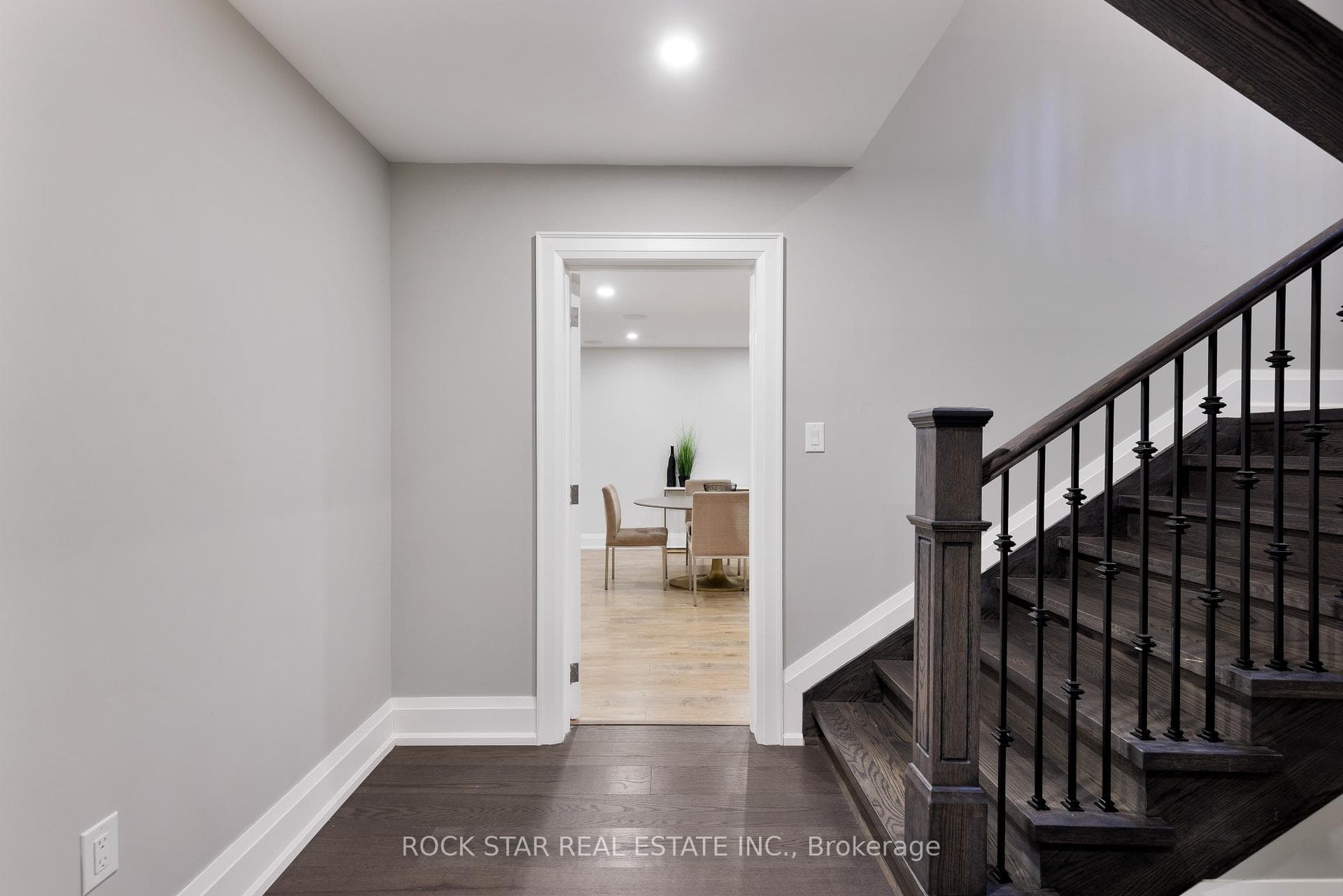 540 Weir Avenue photo 41