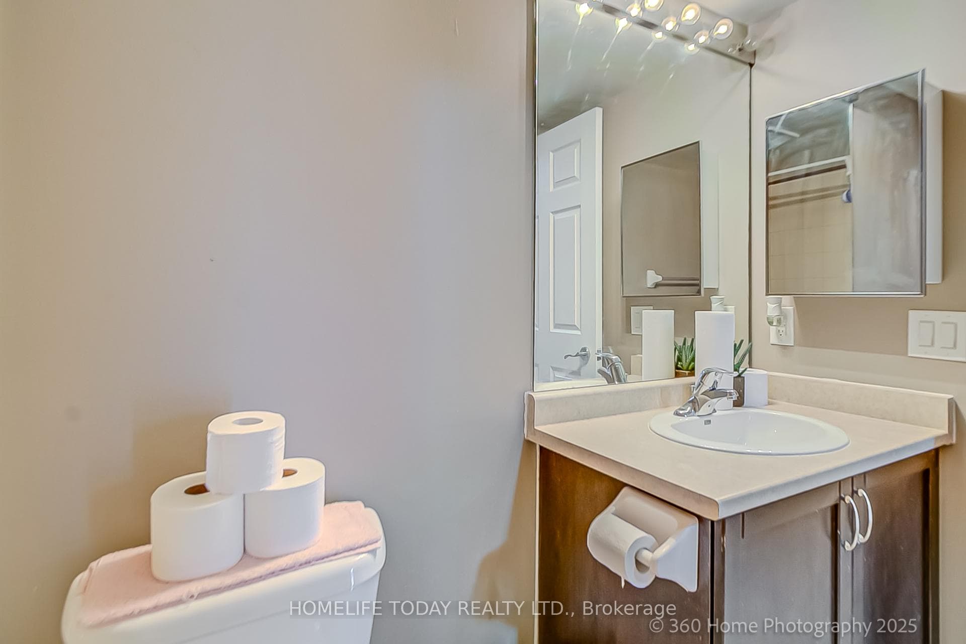 88 Grangeway Avenue Unit 610 photo 14