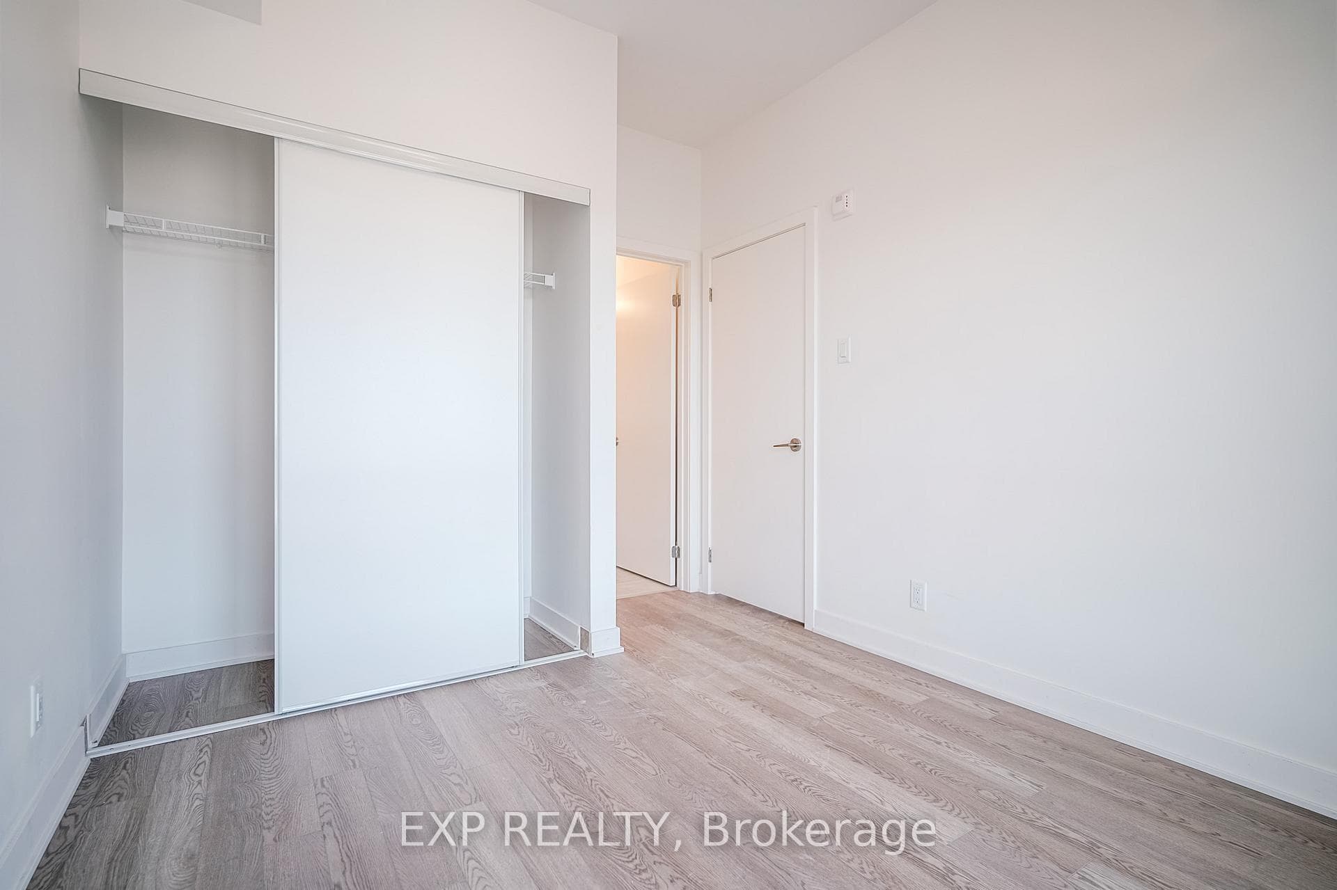 55 Clarington Boulevard Unit 806 photo 26