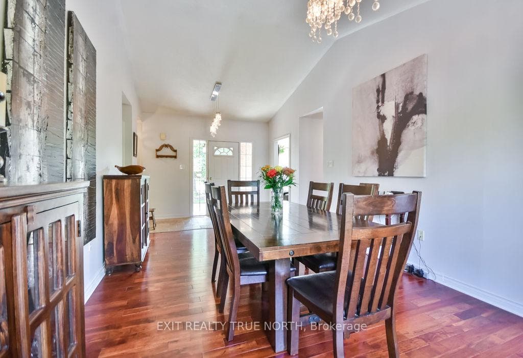 28 Nicholson Crescent photo 9