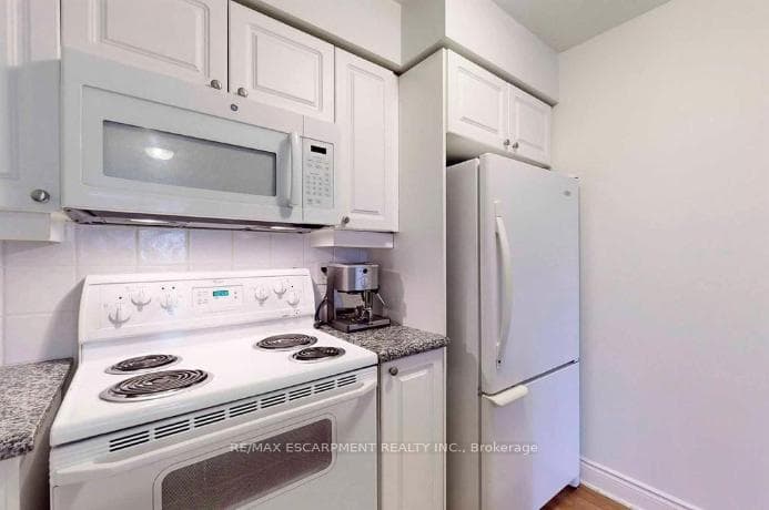 78 Harrison Garden Boulevard Unit 1105 photo 13