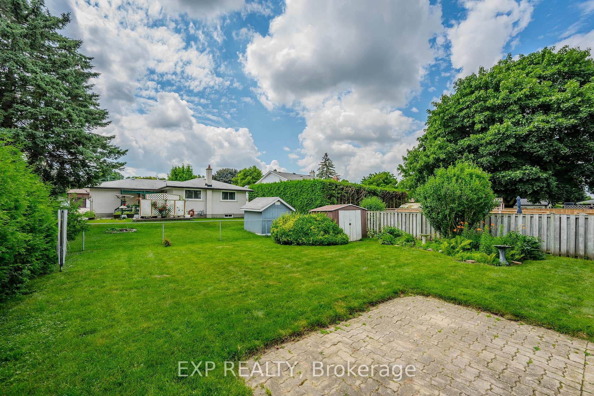33 Golfview Road photo 22