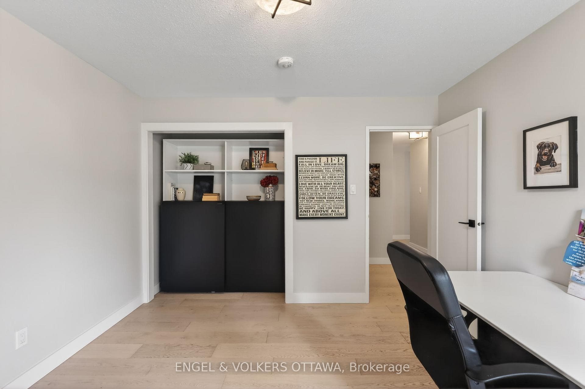 164 McClintock Way Unit 6 photo 27