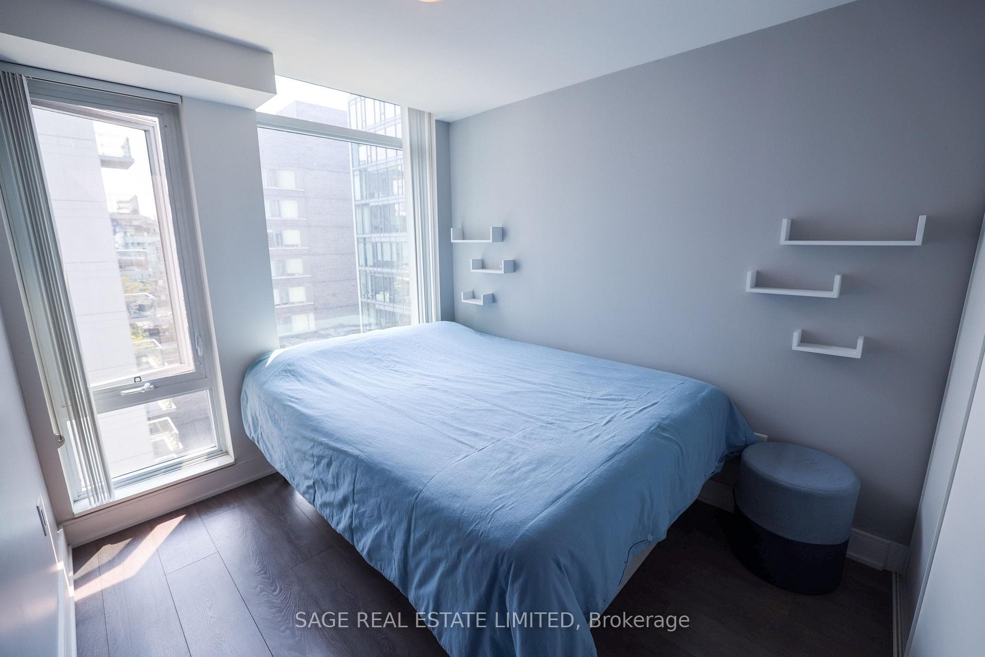 525 Adelaide Street Unit 1702 photo 10
