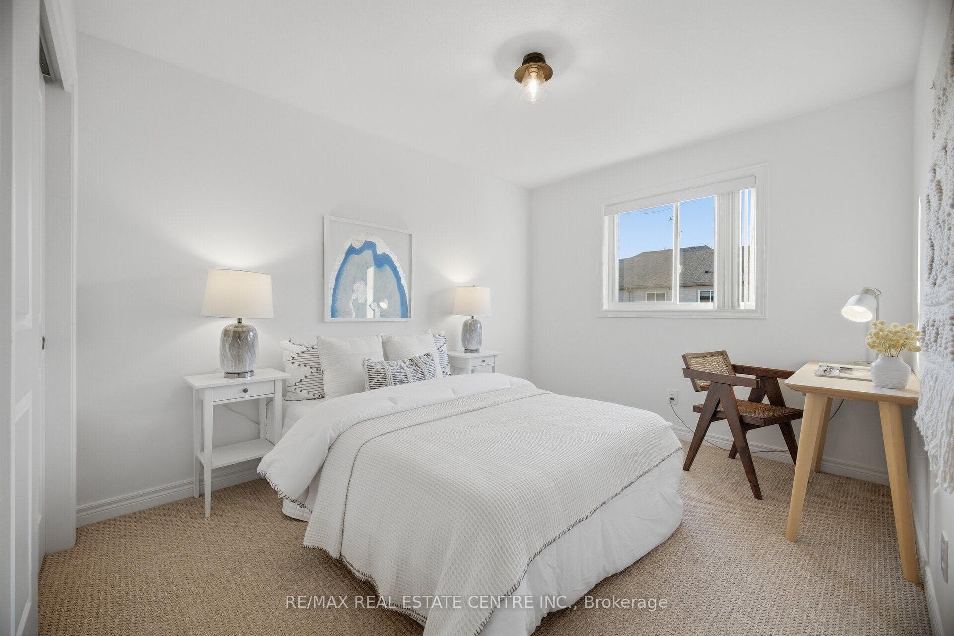 206 HERON Street photo 32